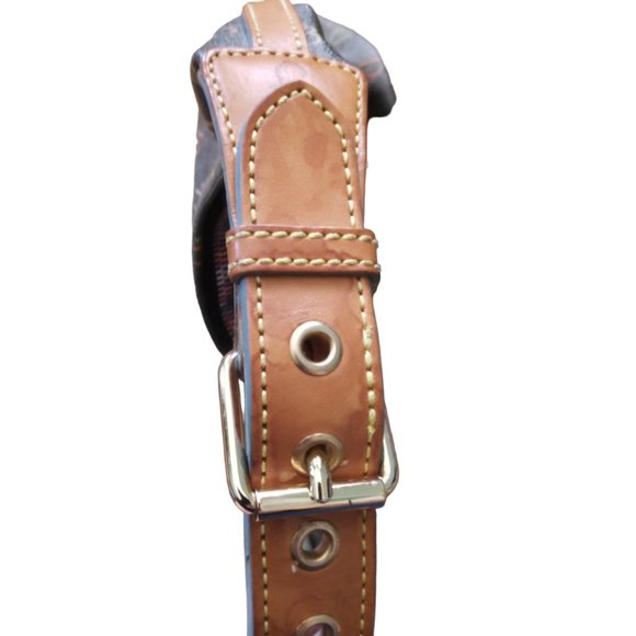 Dooney & Bourke Monogram Purse - Picture 9 of 10